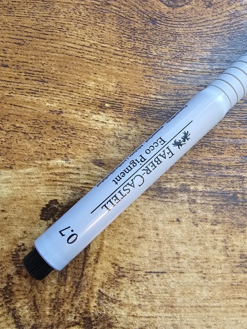 Faber-Castell Ecco Pigment pen with a 0.7mm tip Black